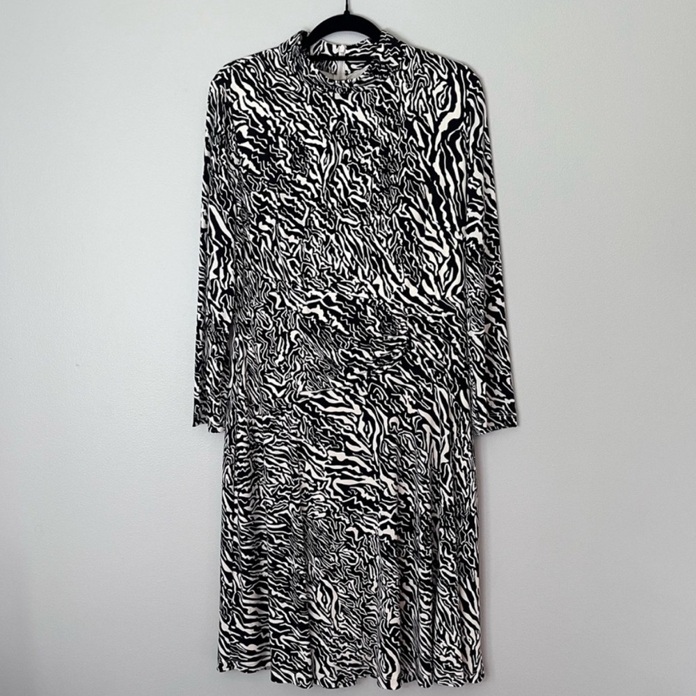 Maggy London Black Cream Abstract Print Dress